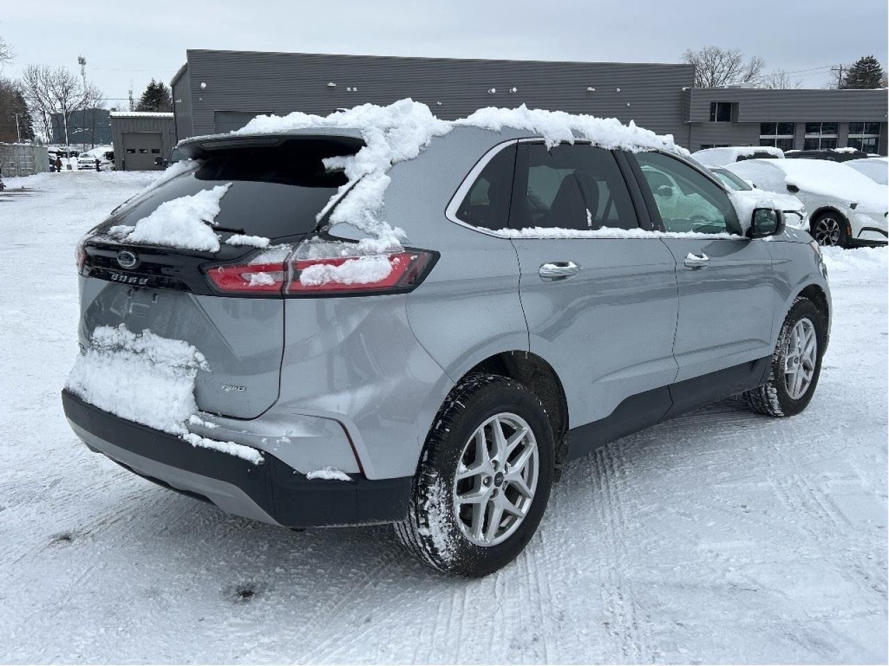 2024 Ford Edge SEL AWD Photo4