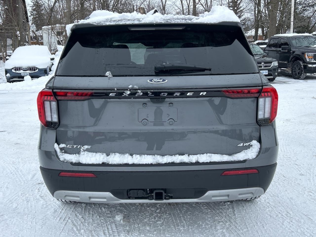 2025 Ford Explorer Active 4WD Photo