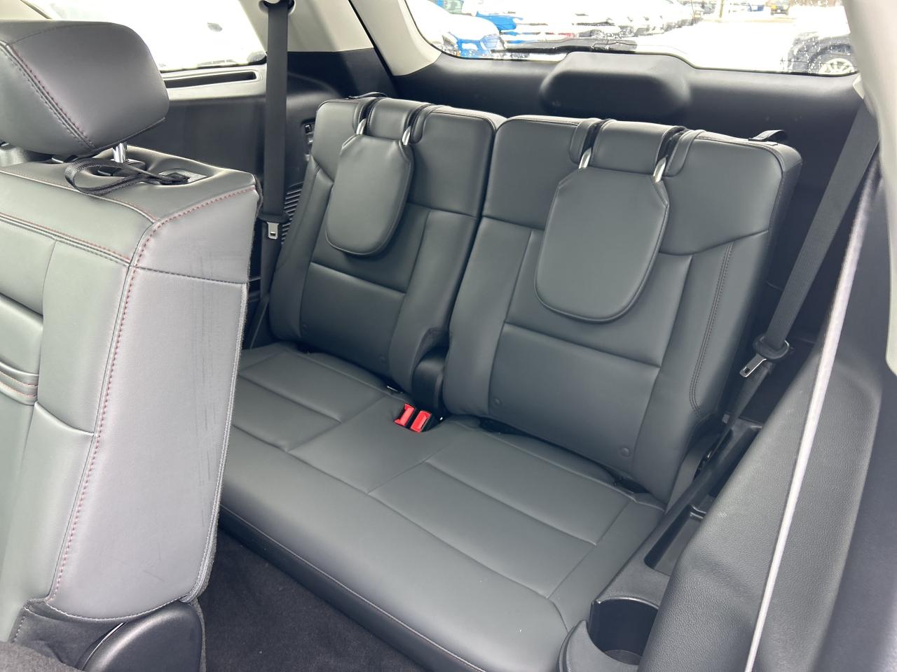 2025 Ford Explorer Active 4WD Photo