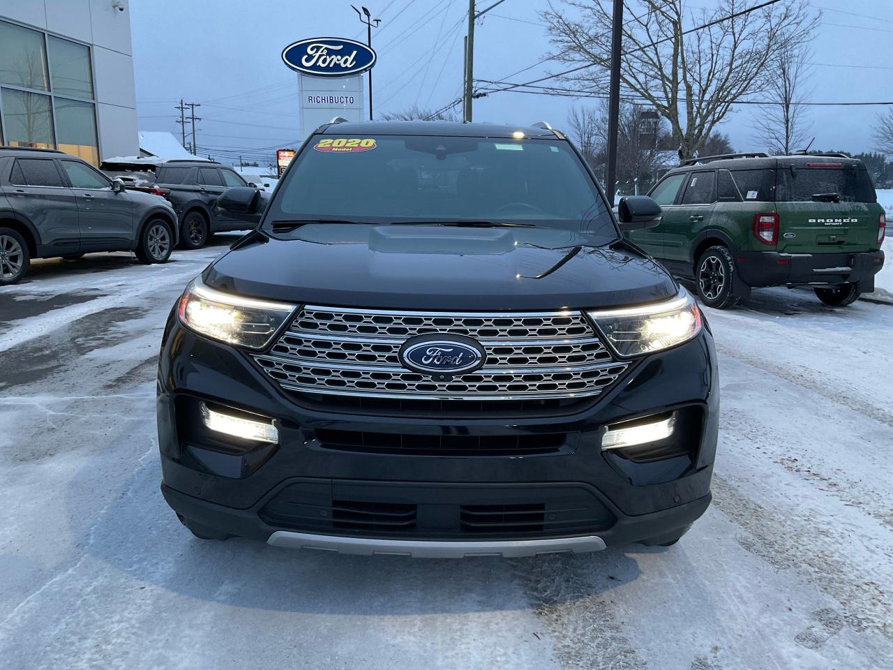 2020 Ford Explorer EXPLORER Photo1