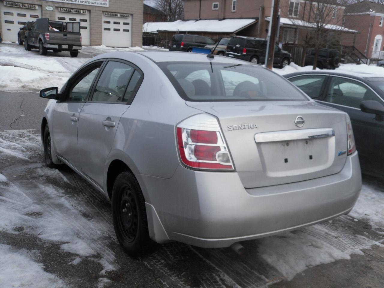 2010 Nissan Sentra 4DR SDN I4 CVT 2.0 Photo