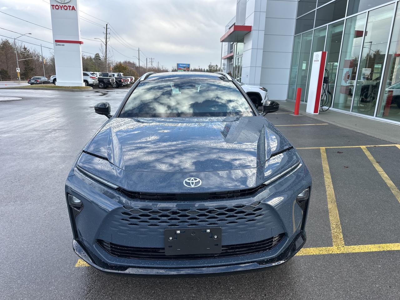 2026 Toyota Crown Signia Limited Photo