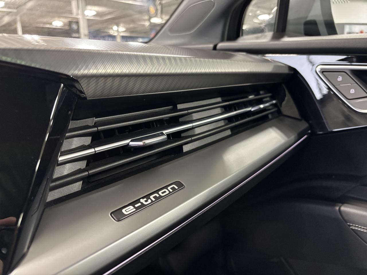 2024 Audi Q4 e-tron 50 QUATTRO|LEATHER|PANOROOF|SAFETYTECH|BACKUPCAM|+ Photo