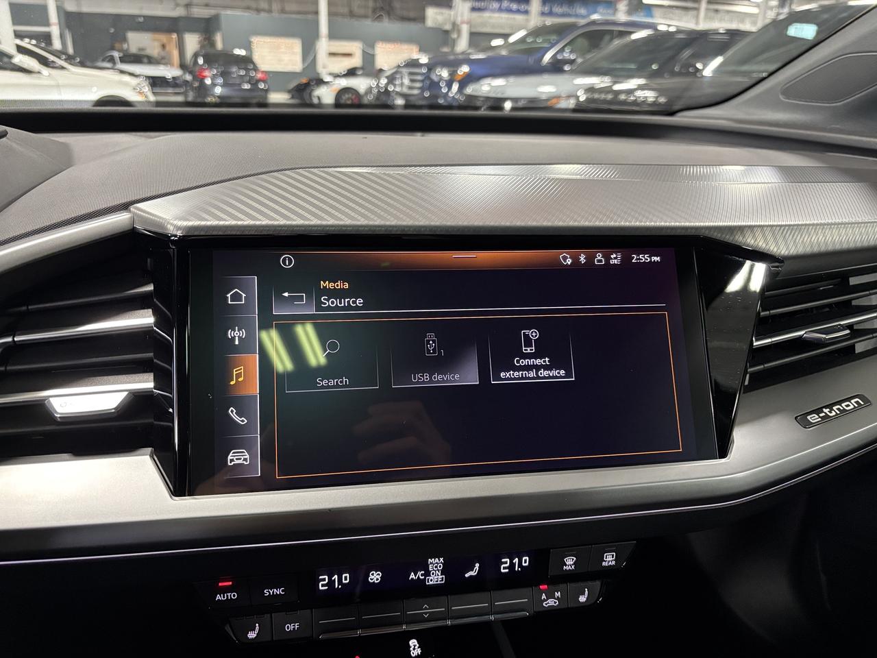 2024 Audi Q4 e-tron 50 QUATTRO|LEATHER|PANOROOF|SAFETYTECH|BACKUPCAM|+ Photo