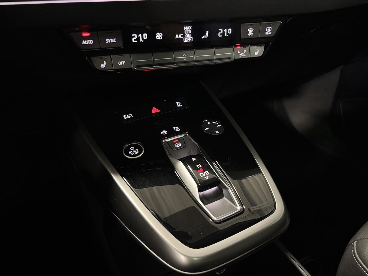 2024 Audi Q4 e-tron 50 QUATTRO|LEATHER|PANOROOF|SAFETYTECH|BACKUPCAM|+ Photo