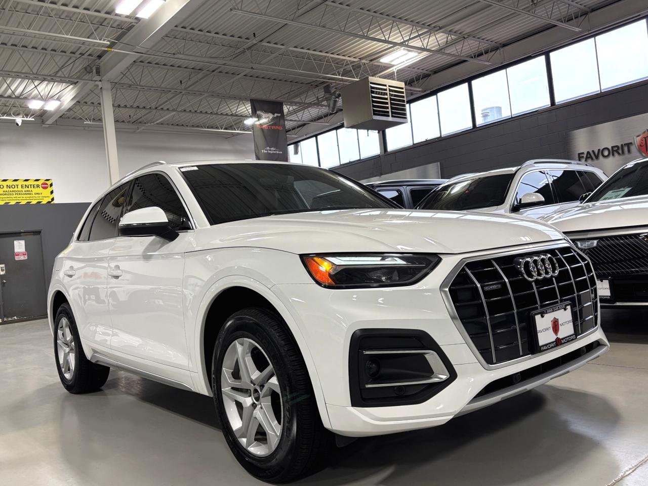 2021 Audi Q5 Komfort|QUATTRO|BROWNLEATHER|BACKCAM|HEATEDSTEER|+ Photo