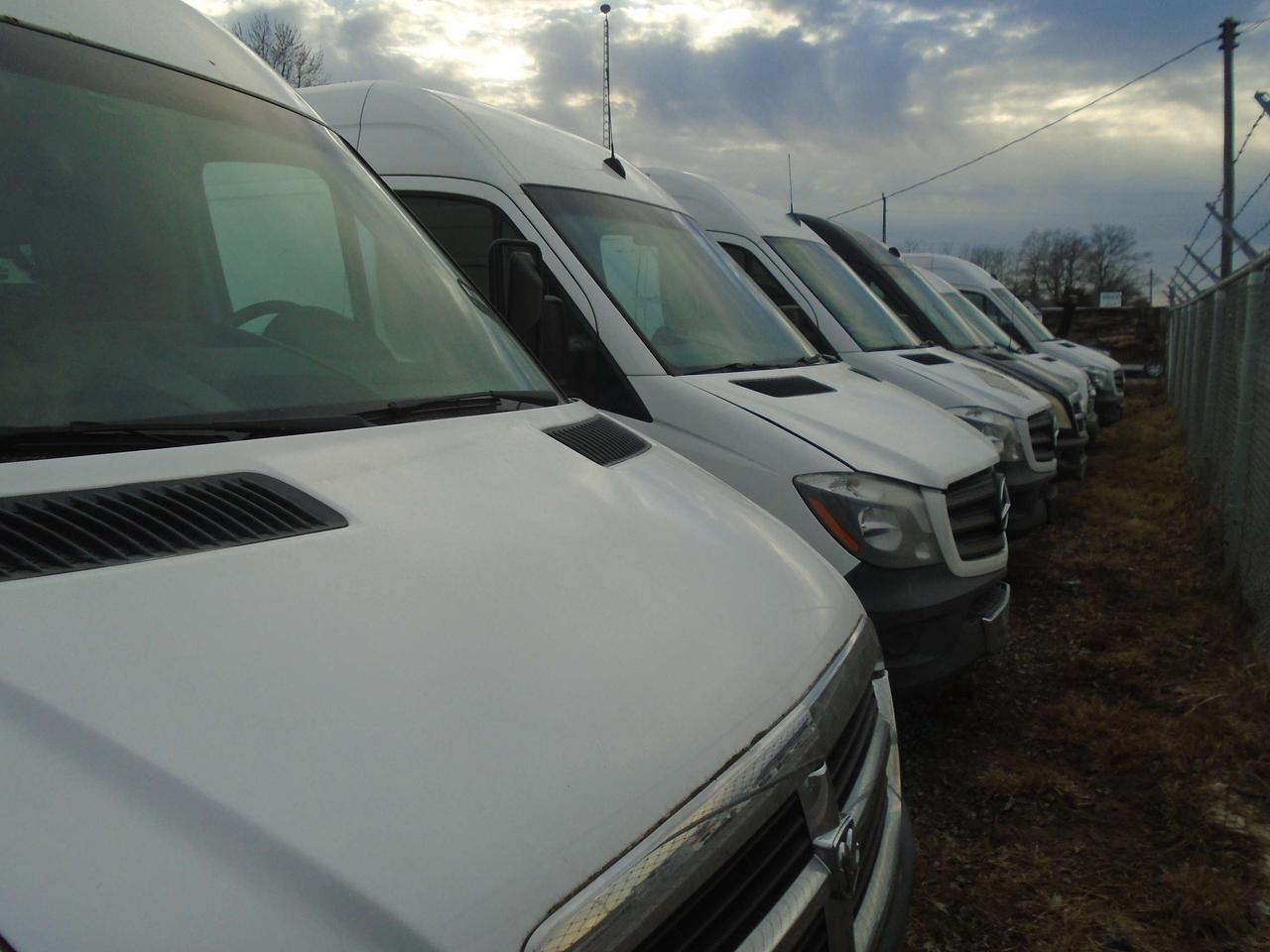 2011 Chevrolet Express 3500 Bucket Truck RWD 3500 35 Feet High Photo