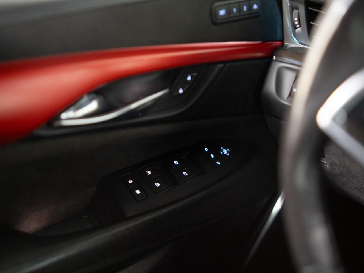 2018 Cadillac Escalade ESV PLATINUM | ENTERTAINMENT PKG | 7 PASS | 22 IN Photo