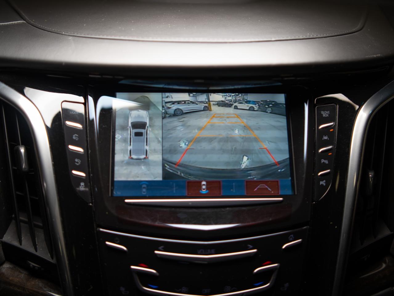 2018 Cadillac Escalade ESV PLATINUM | ENTERTAINMENT PKG | 7 PASS | 22 IN Photo