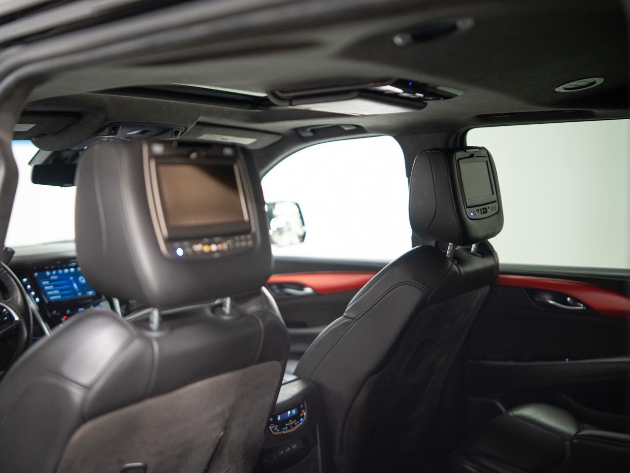 2018 Cadillac Escalade ESV PLATINUM | ENTERTAINMENT PKG | 7 PASS | 22 IN Photo