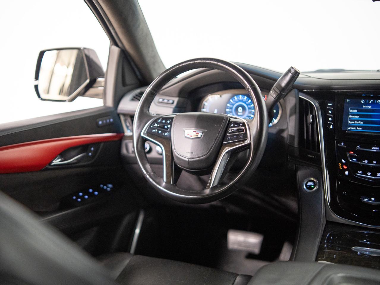 2018 Cadillac Escalade ESV PLATINUM | ENTERTAINMENT PKG | 7 PASS | 22 IN Photo