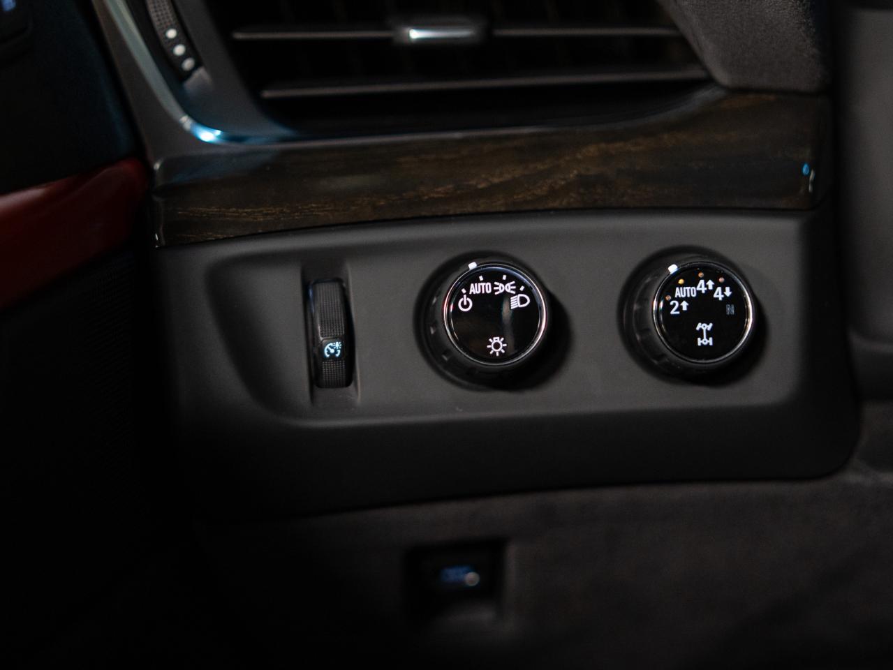 2018 Cadillac Escalade ESV PLATINUM | ENTERTAINMENT PKG | 7 PASS | 22 IN Photo