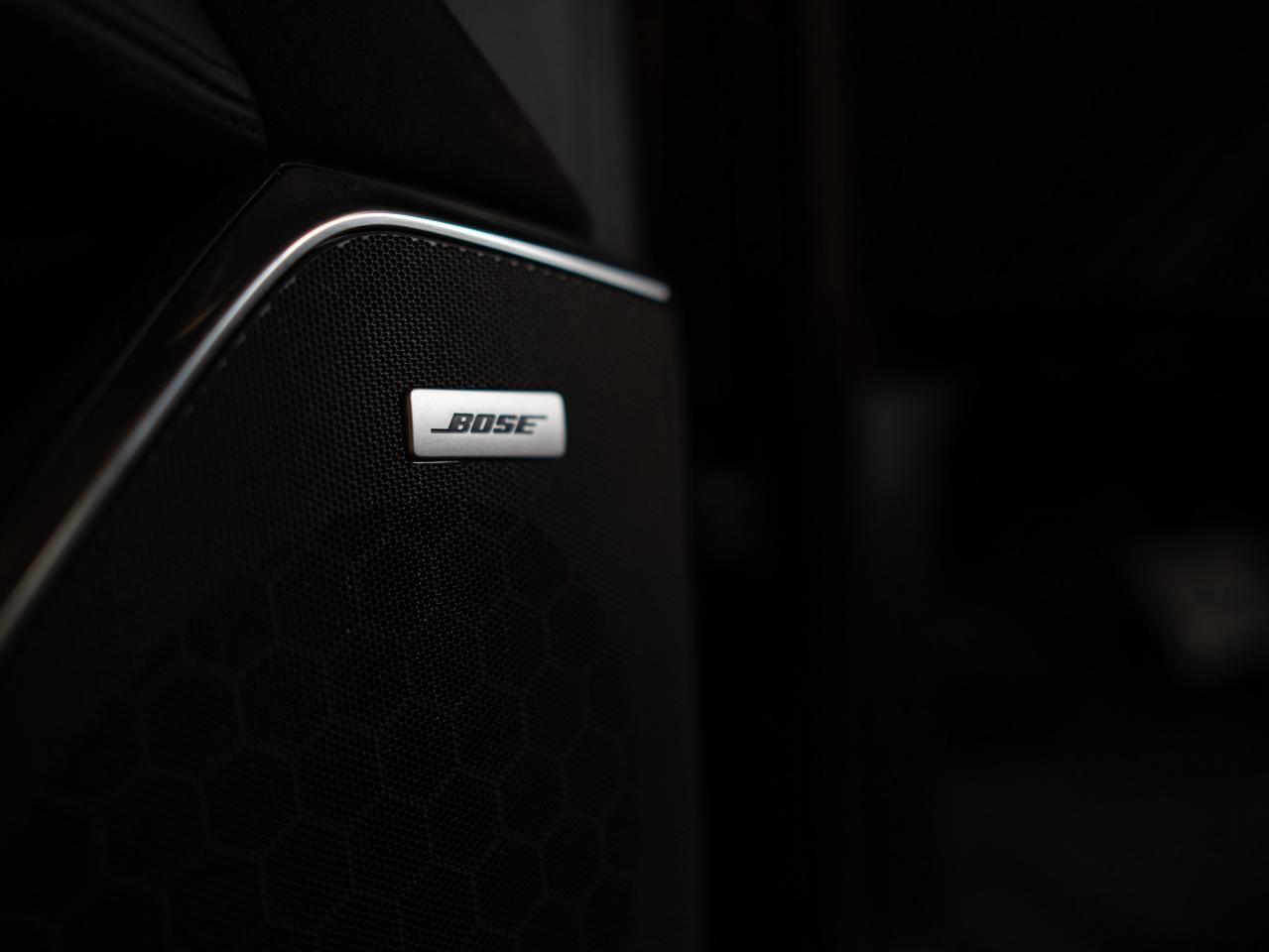 2018 Cadillac Escalade ESV PLATINUM | ENTERTAINMENT PKG | 7 PASS | 22 IN Photo