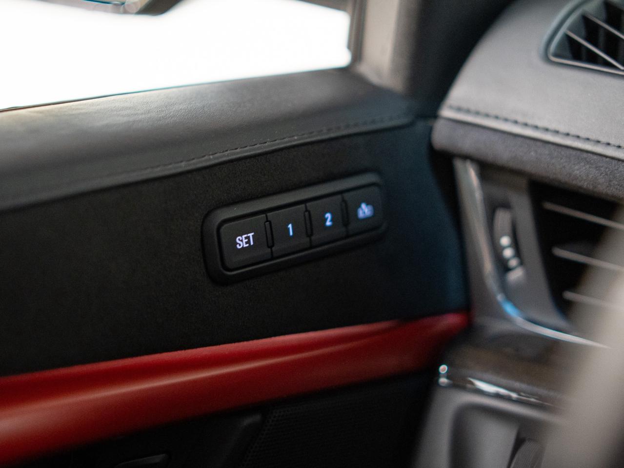 2018 Cadillac Escalade ESV PLATINUM | ENTERTAINMENT PKG | 7 PASS | 22 IN Photo