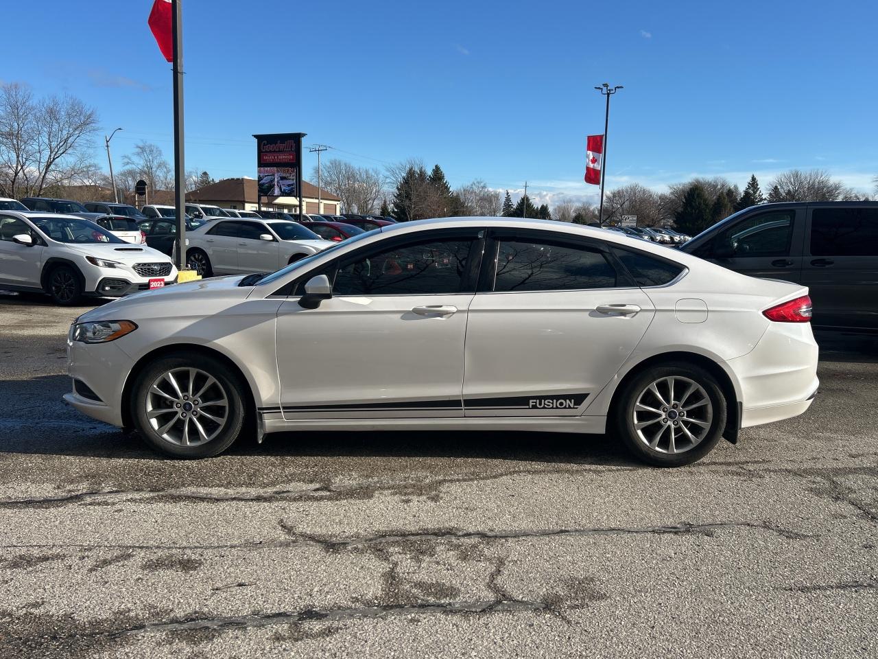 2017 Ford Fusion SE, CLEAN CARFAX, BACK UP CAMERA! - Photo #9