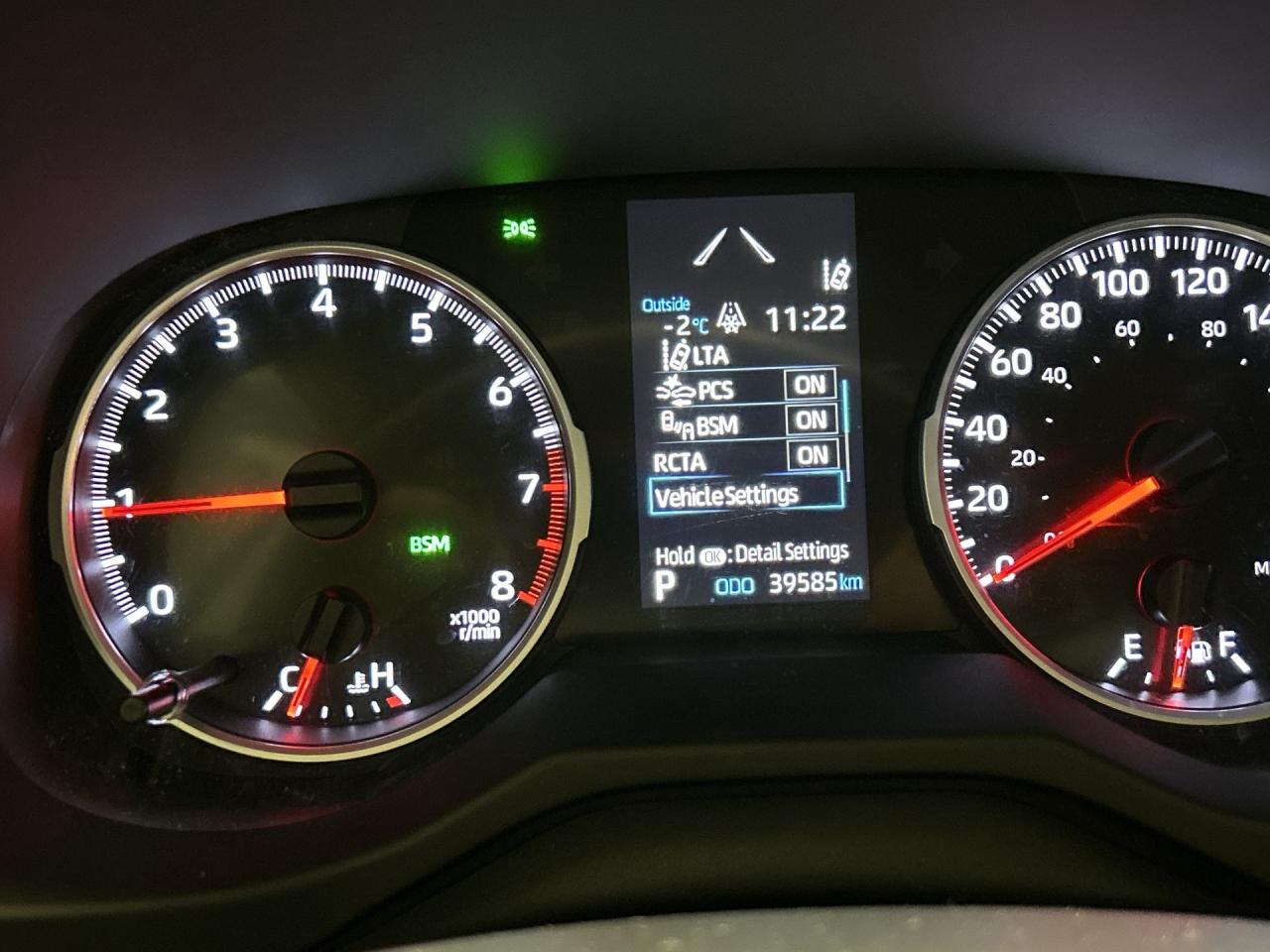 2021 Toyota RAV4 AWD | ONLY 40,000KMS! | CARPLAY | HTD SEATS | A/C Photo