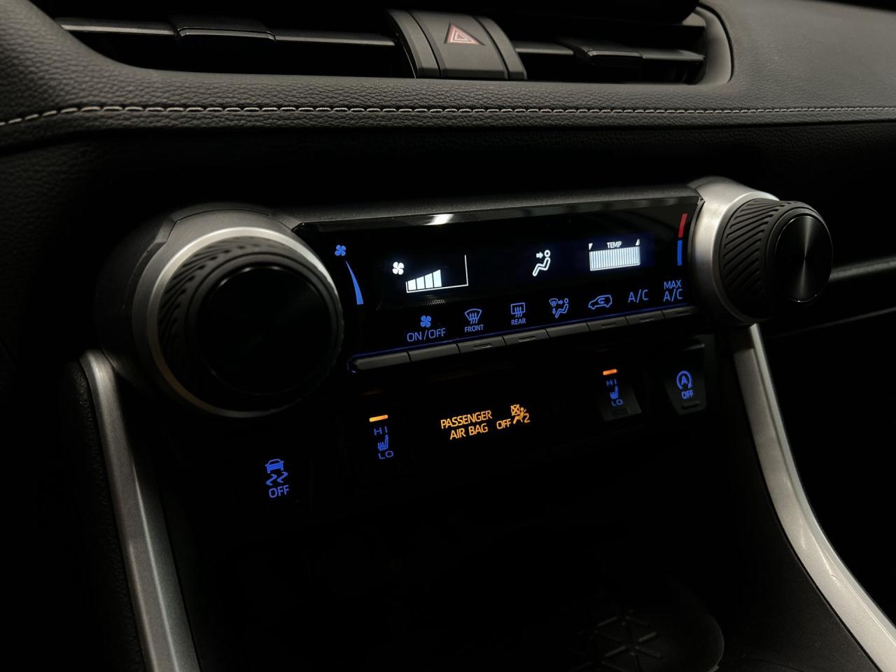 2021 Toyota RAV4 AWD | ONLY 40,000KMS! | CARPLAY | HTD SEATS | A/C Photo