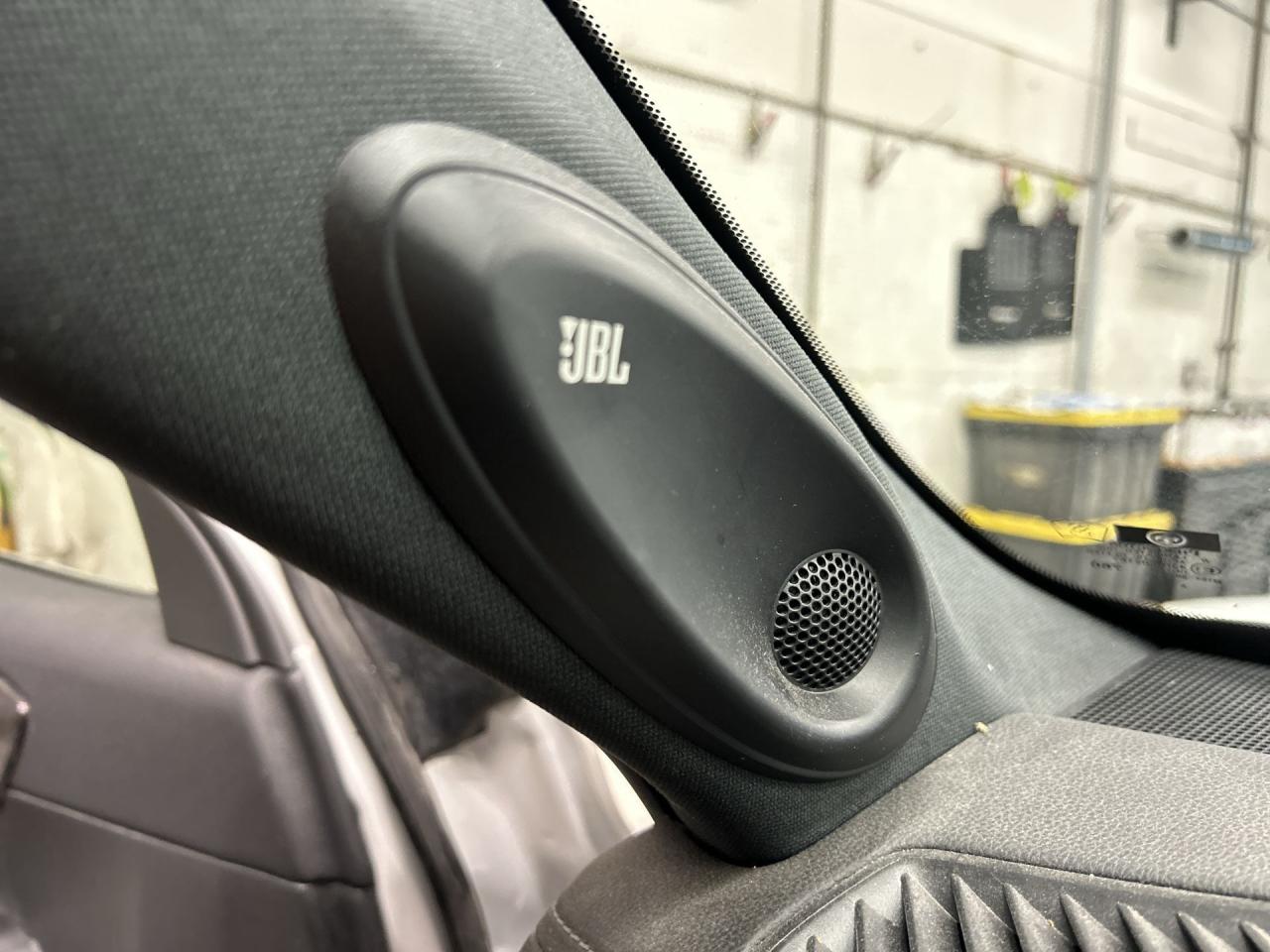 2023 Toyota Highlander JUST LANDED Photo