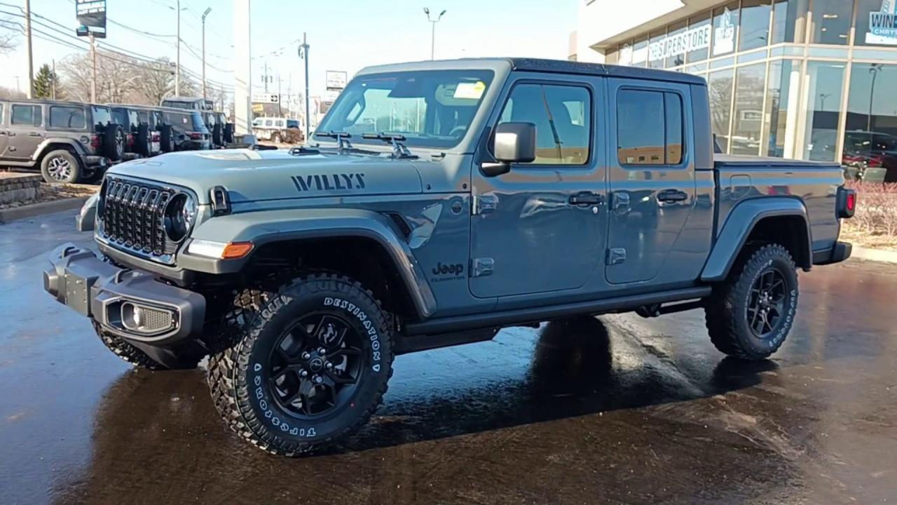 2026 Jeep Gladiator Willys 4x4 Photo3