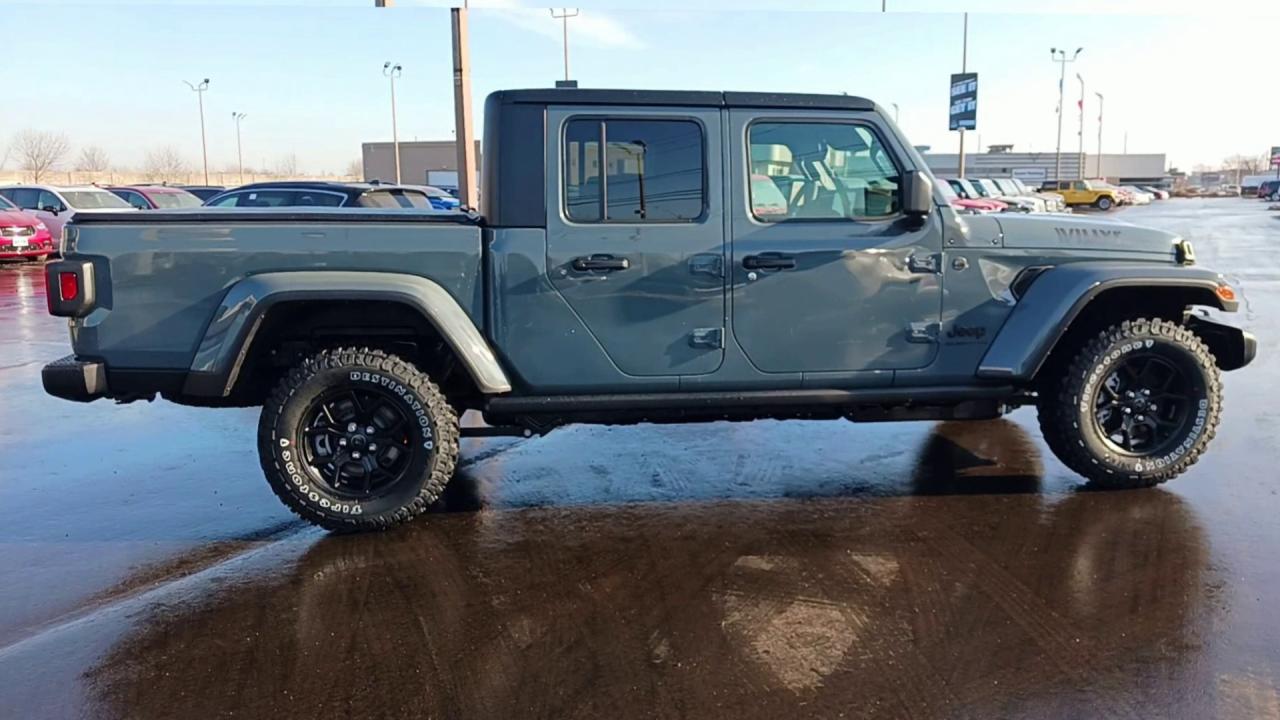 2026 Jeep Gladiator Willys 4x4 Photo