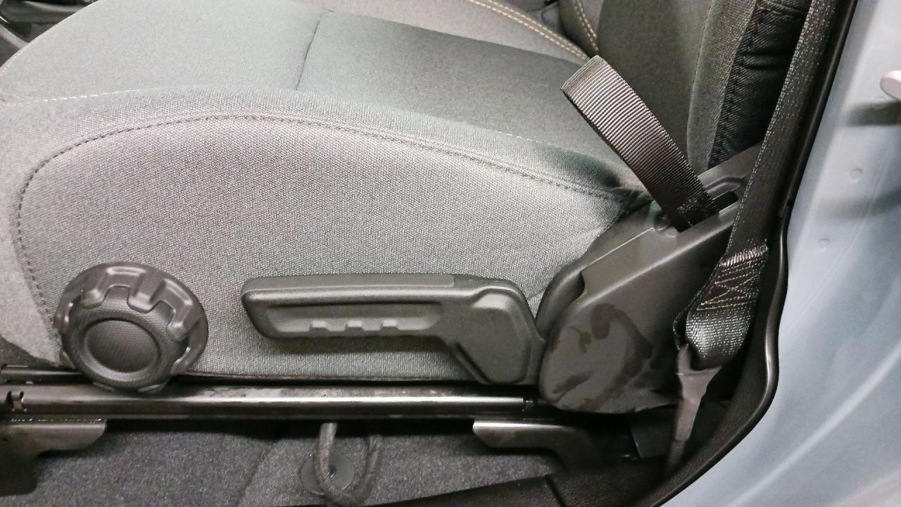 2026 Jeep Gladiator Willys 4x4 Photo