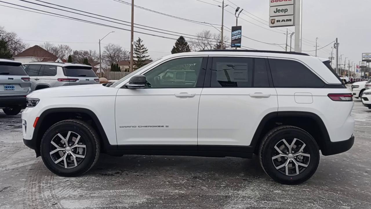 2025 Jeep Grand Cherokee LIMITED 4X4 Photo