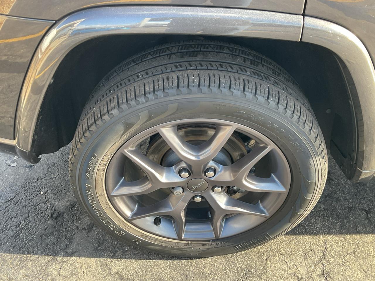 2021 Jeep Grand Cherokee  Photo4