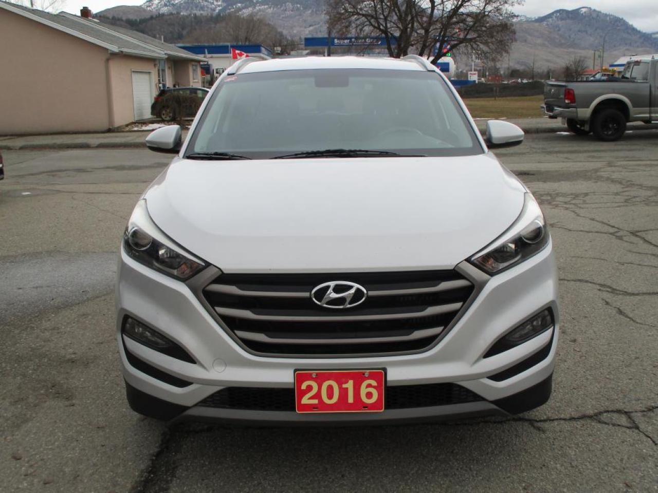 2016 Hyundai Tucson PREMIUM AWD 1.6T - Photo #2