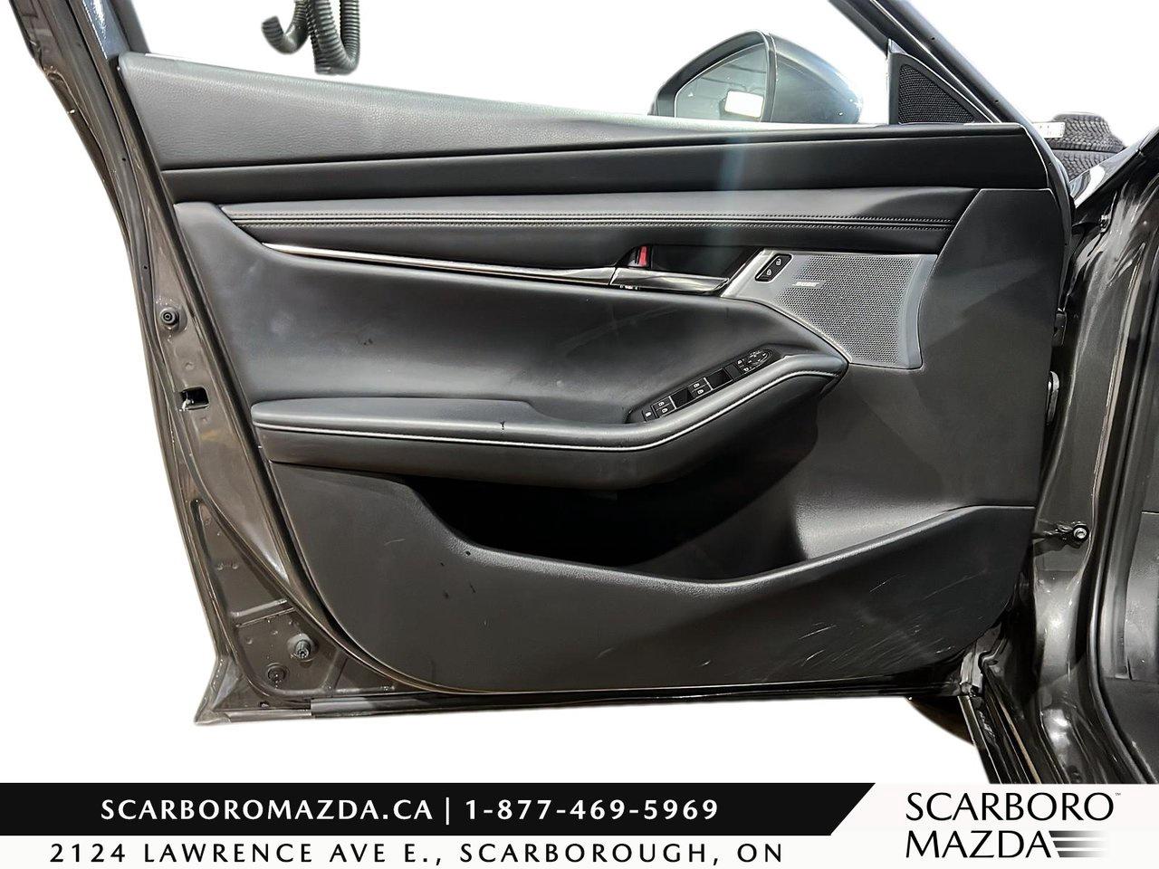 2023 Mazda MAZDA3 SPORT GT Photo