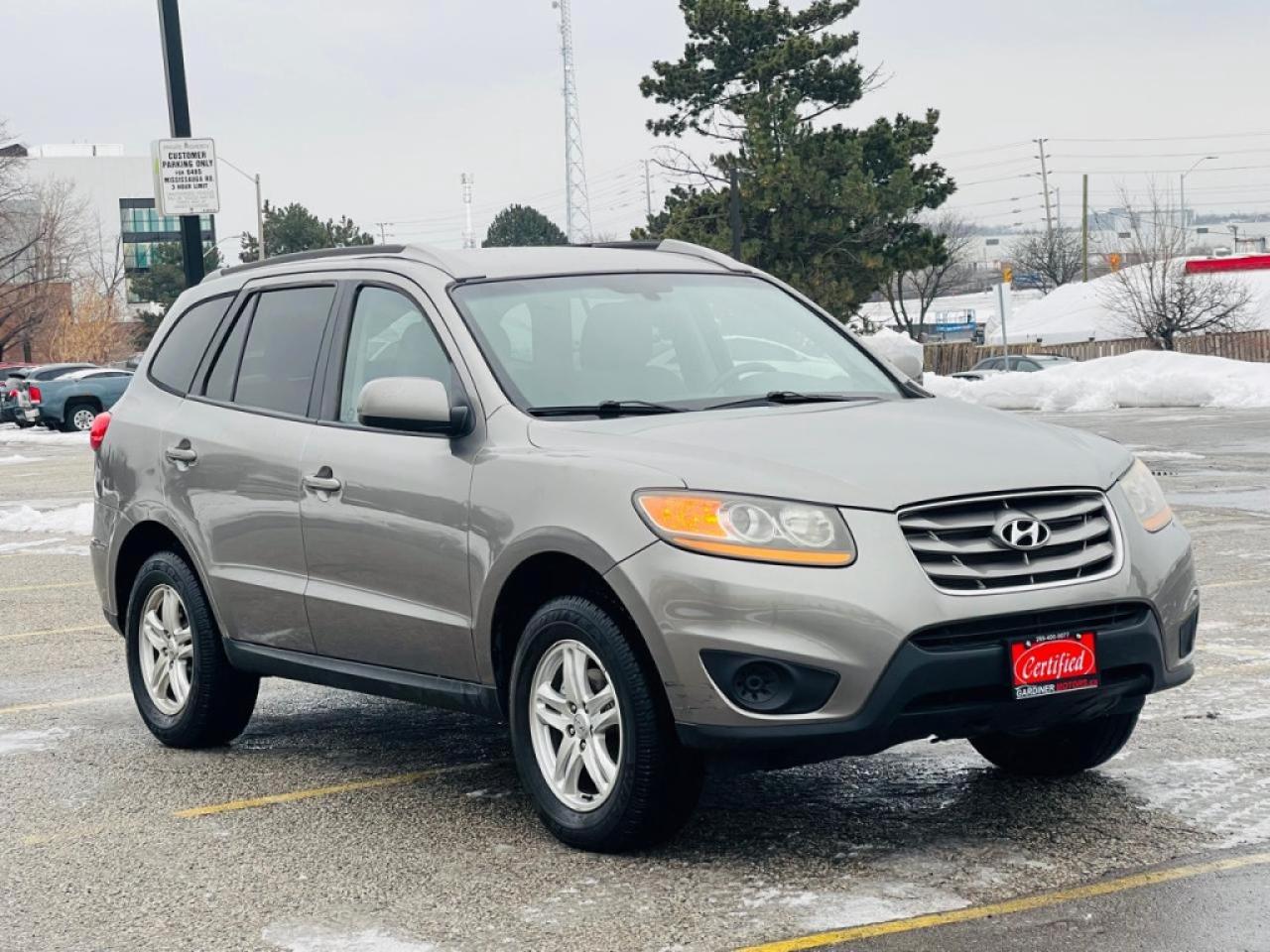 2011 Hyundai Santa Fe Front-wheel Drive 4dr I4 Photo2