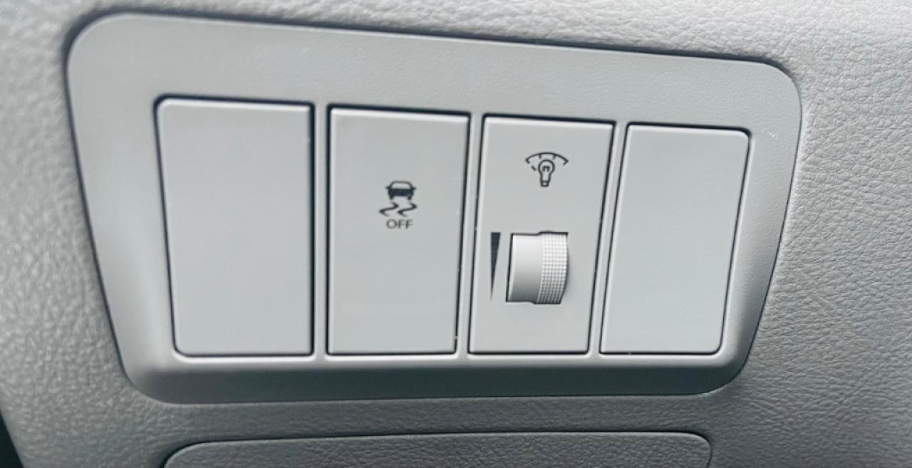 2011 Hyundai Santa Fe Front-wheel Drive 4dr I4 Photo