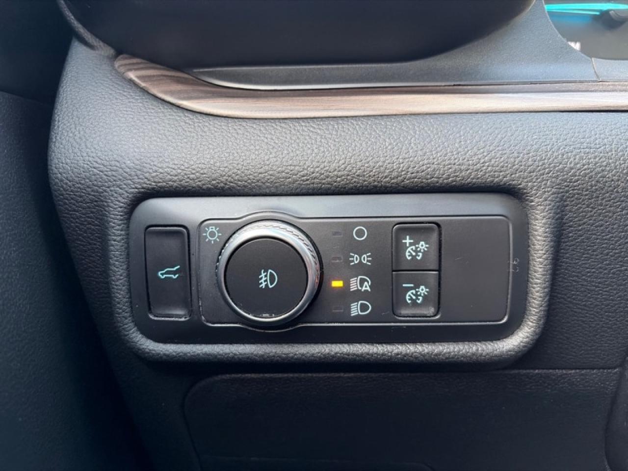 2020 Ford Explorer Limited  - Leather Seats -  Cooled Seats Photo