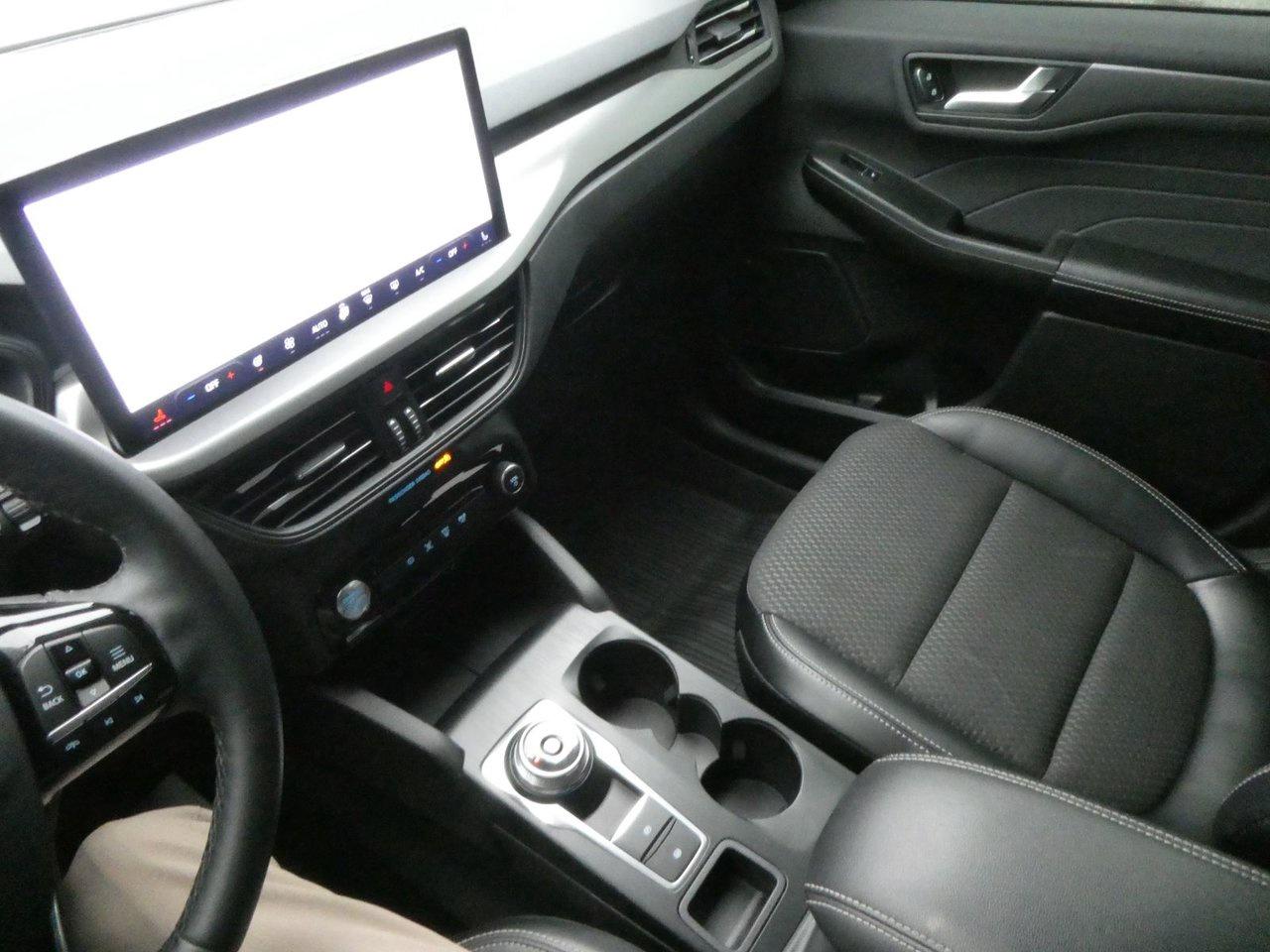 2023 Ford Escape PHEV Photo