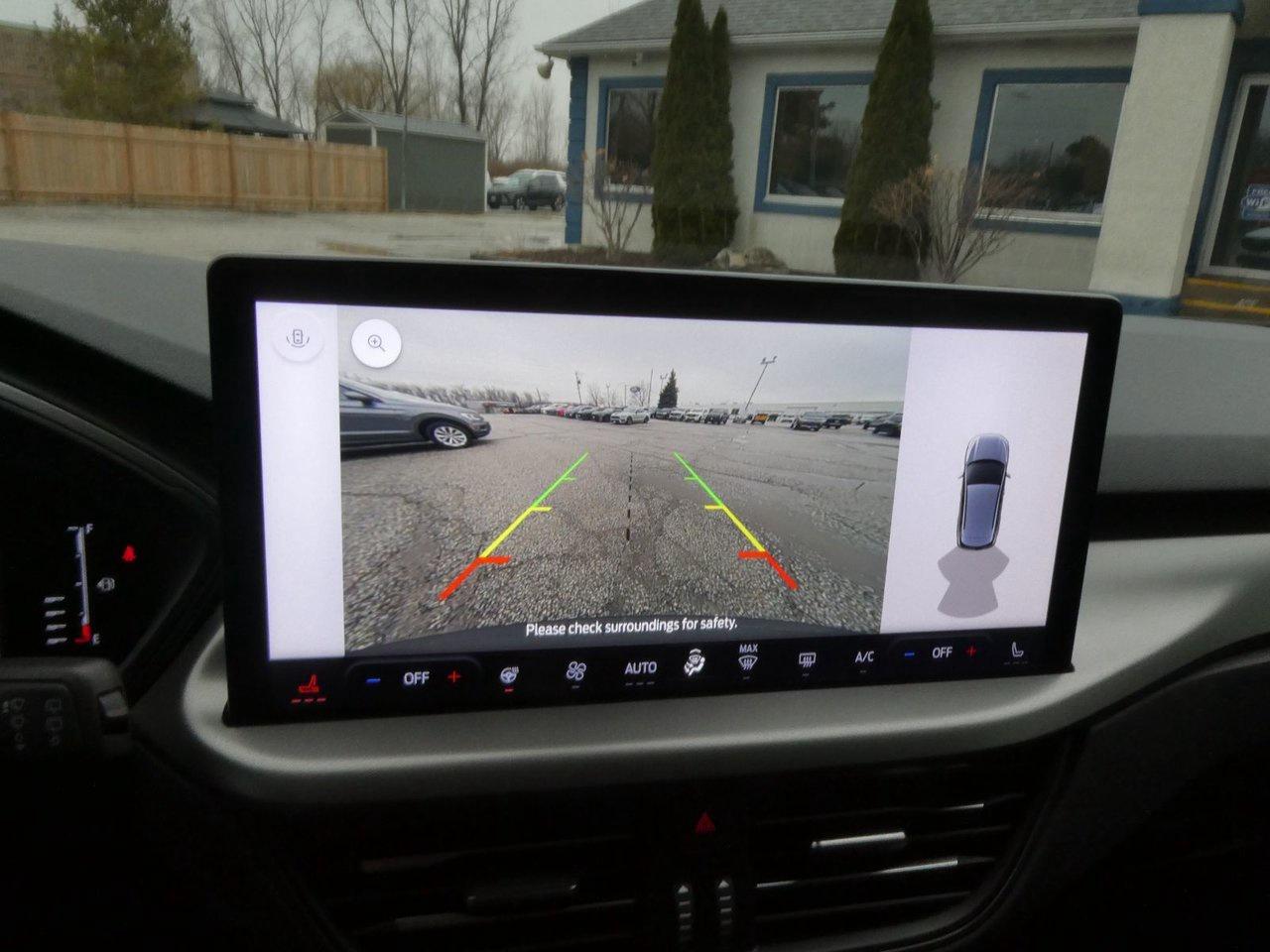 2023 Ford Escape PHEV Photo