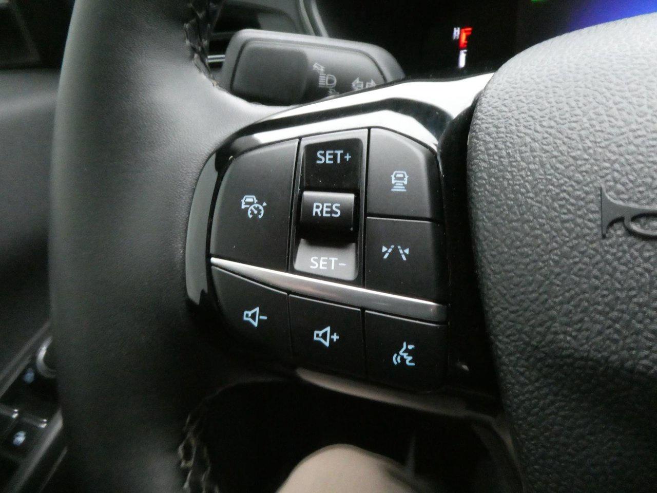 2023 Ford Escape PHEV Photo