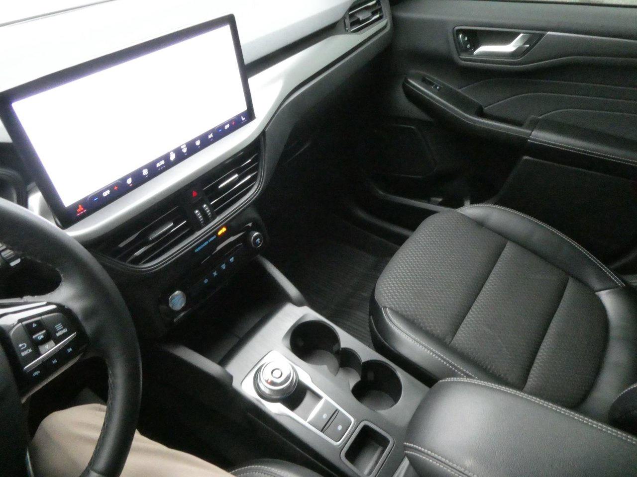 2023 Ford Escape PHEV Photo