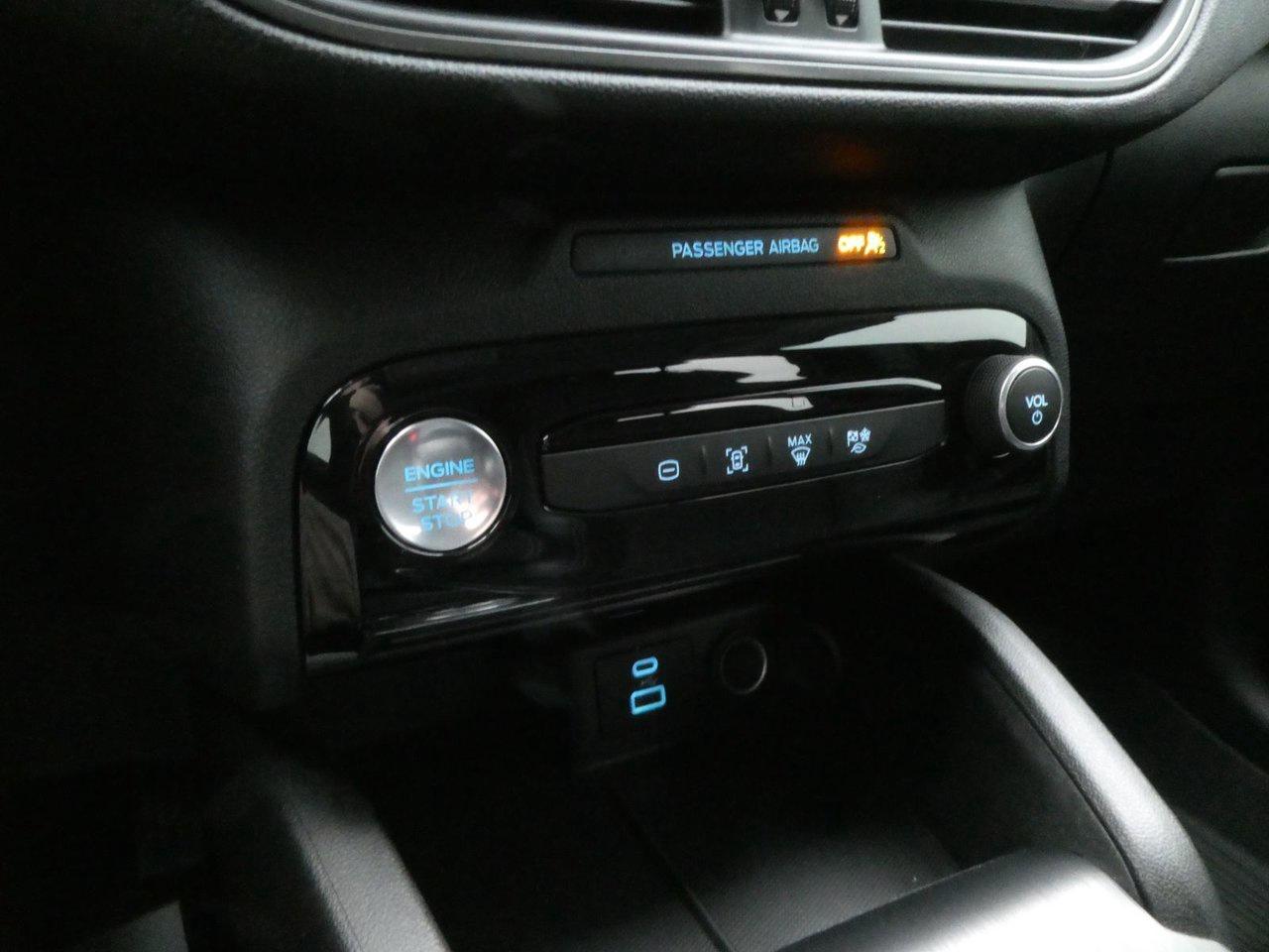 2023 Ford Escape PHEV Photo