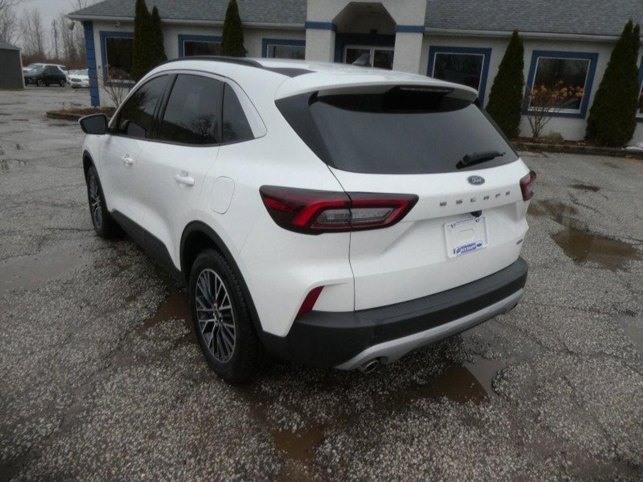 2023 Ford Escape Plug-In Hybrid Base Photo