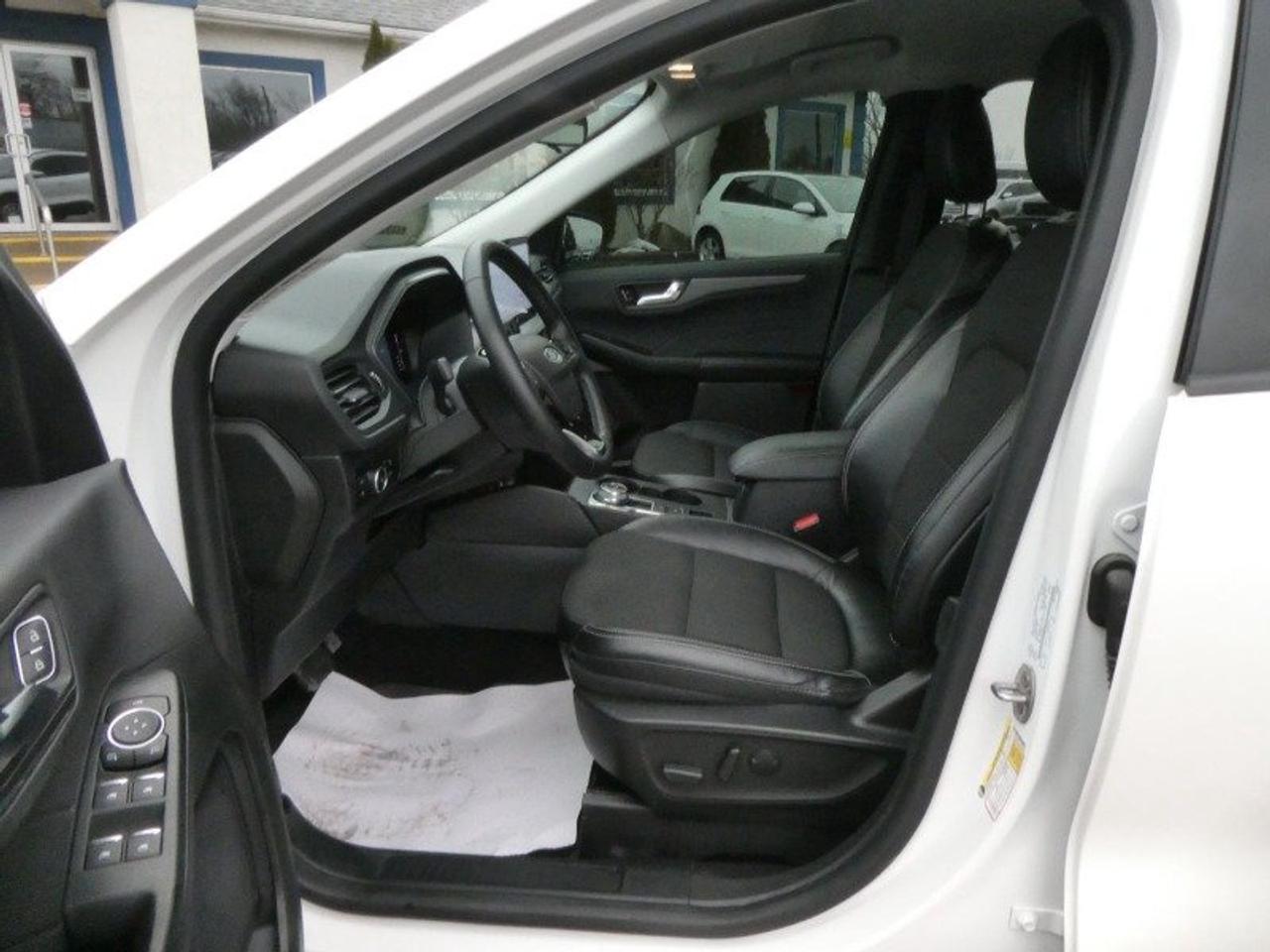 2023 Ford Escape Plug-In Hybrid Base Photo