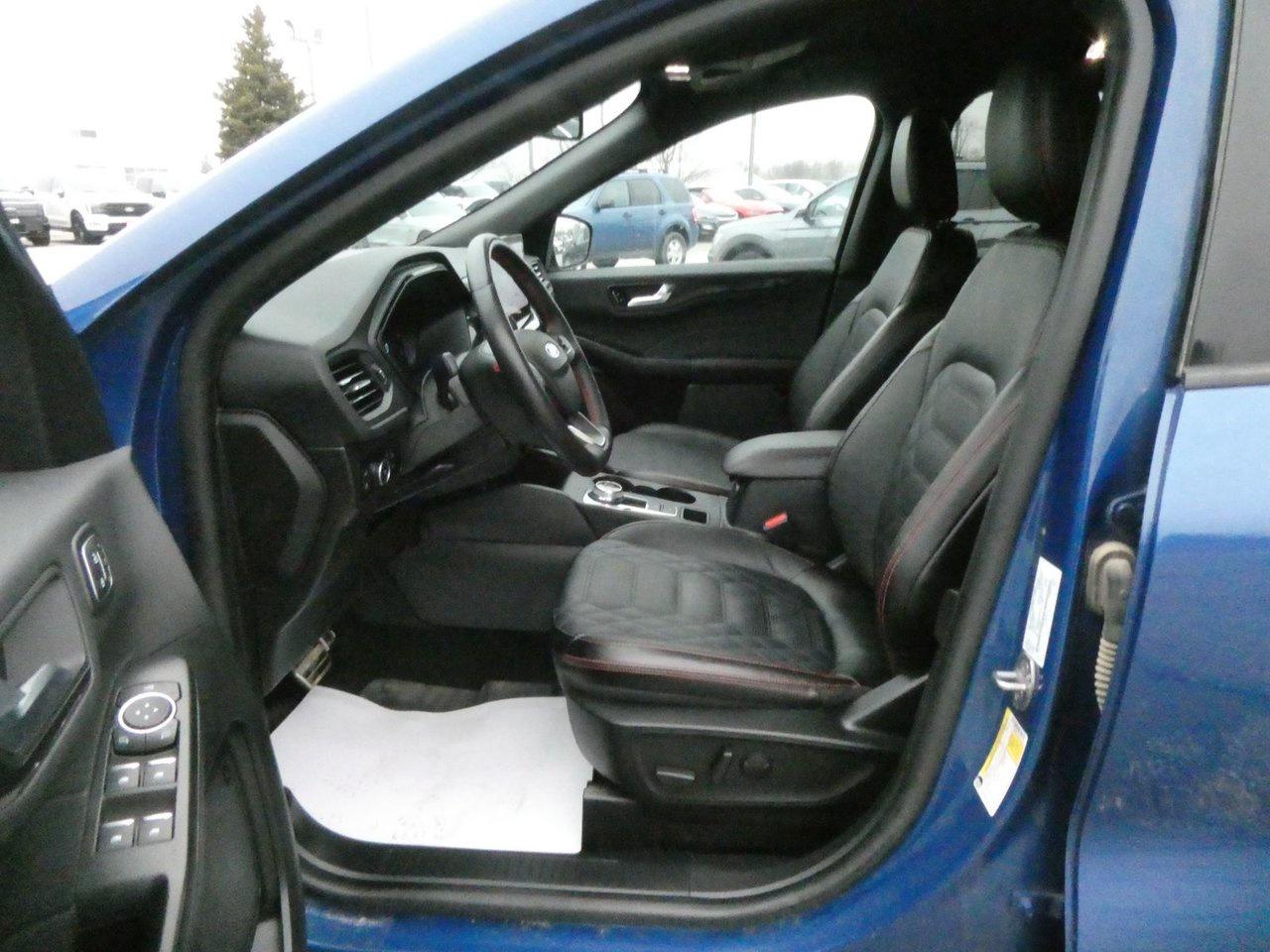 2023 Ford Escape ST LINE ST-LINE E Photo
