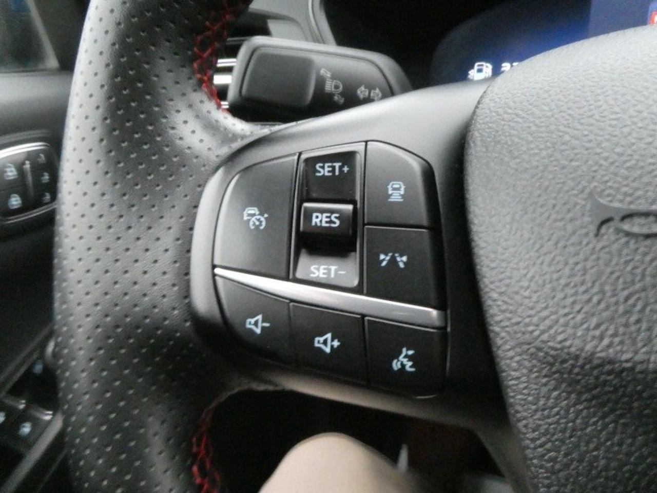 2023 Ford Escape Hybrid ST-LINE ELITE Photo