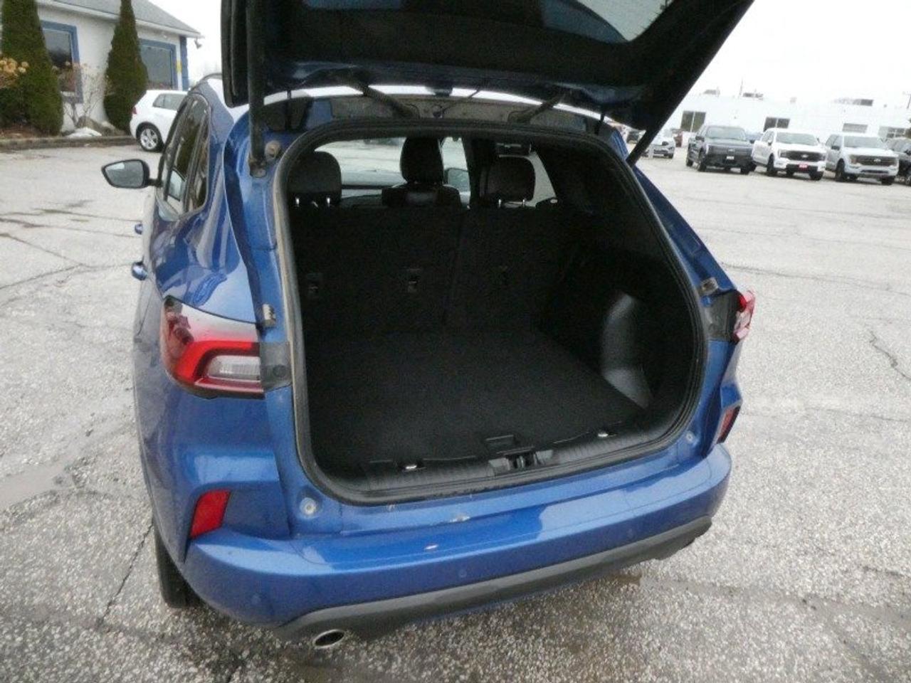 2023 Ford Escape Hybrid ST-LINE ELITE Photo