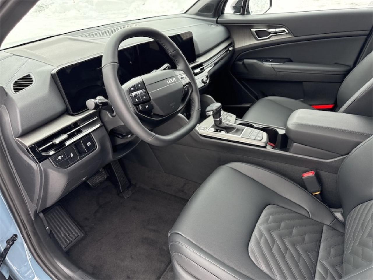 2026 Kia Sportage X-Line AWD  Heated Steering Wheel Photo