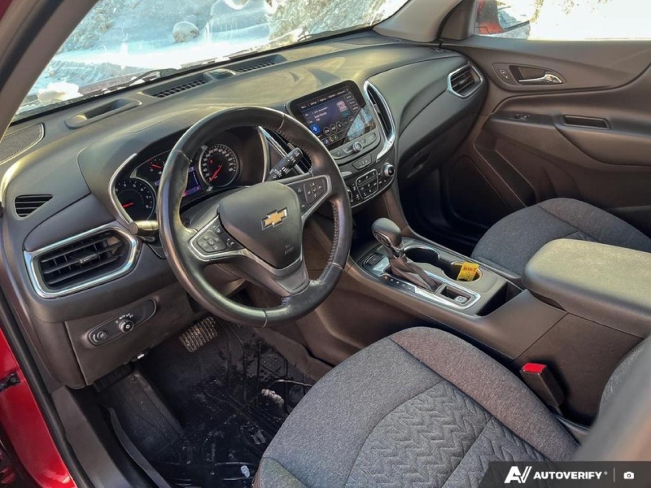 2022 Chevrolet Equinox LT True North Edition  LT, AWD, SUNROOF, TRUE NORTH Photo