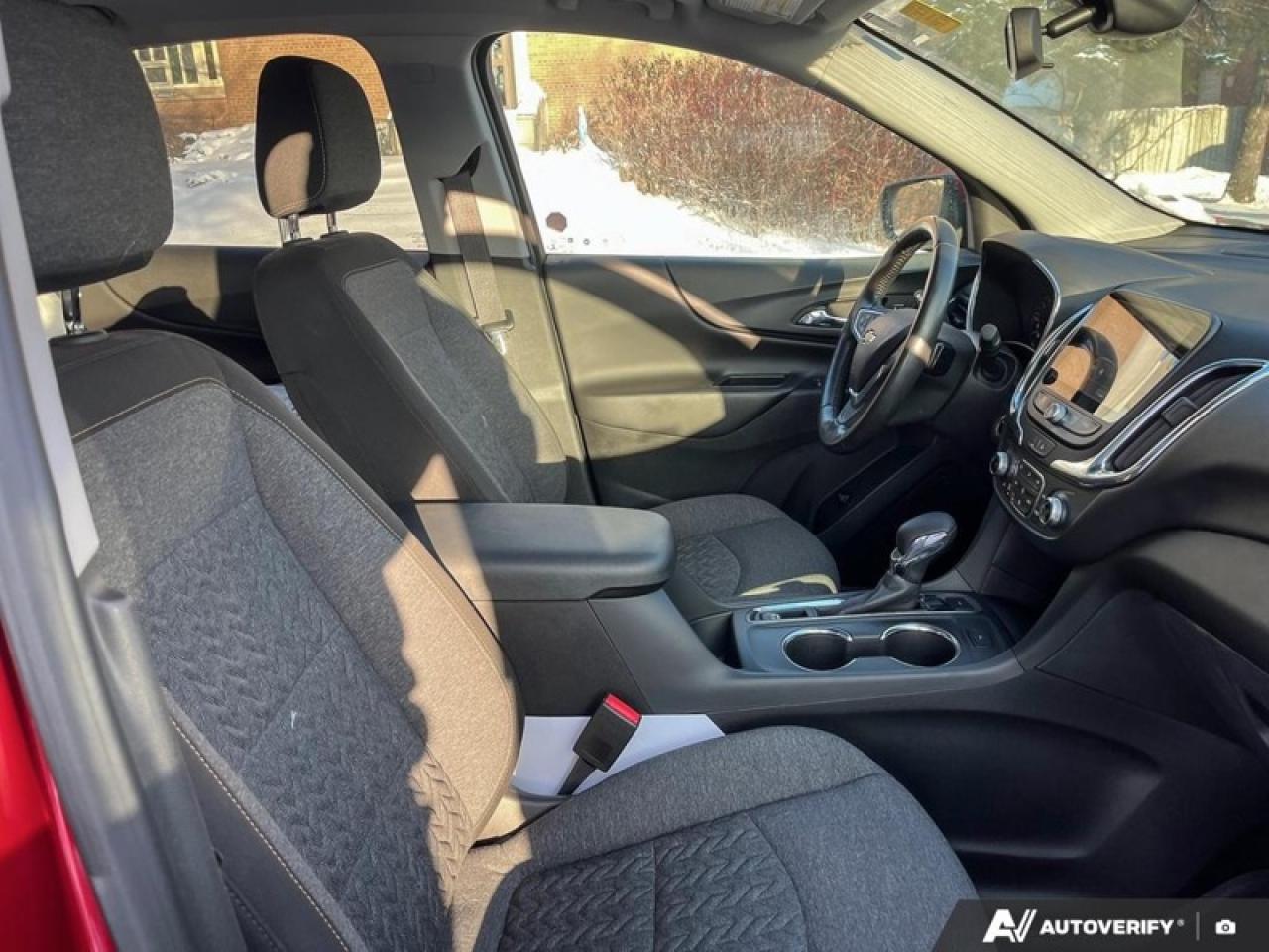 2022 Chevrolet Equinox LT True North Edition  LT, AWD, SUNROOF, TRUE NORTH Photo