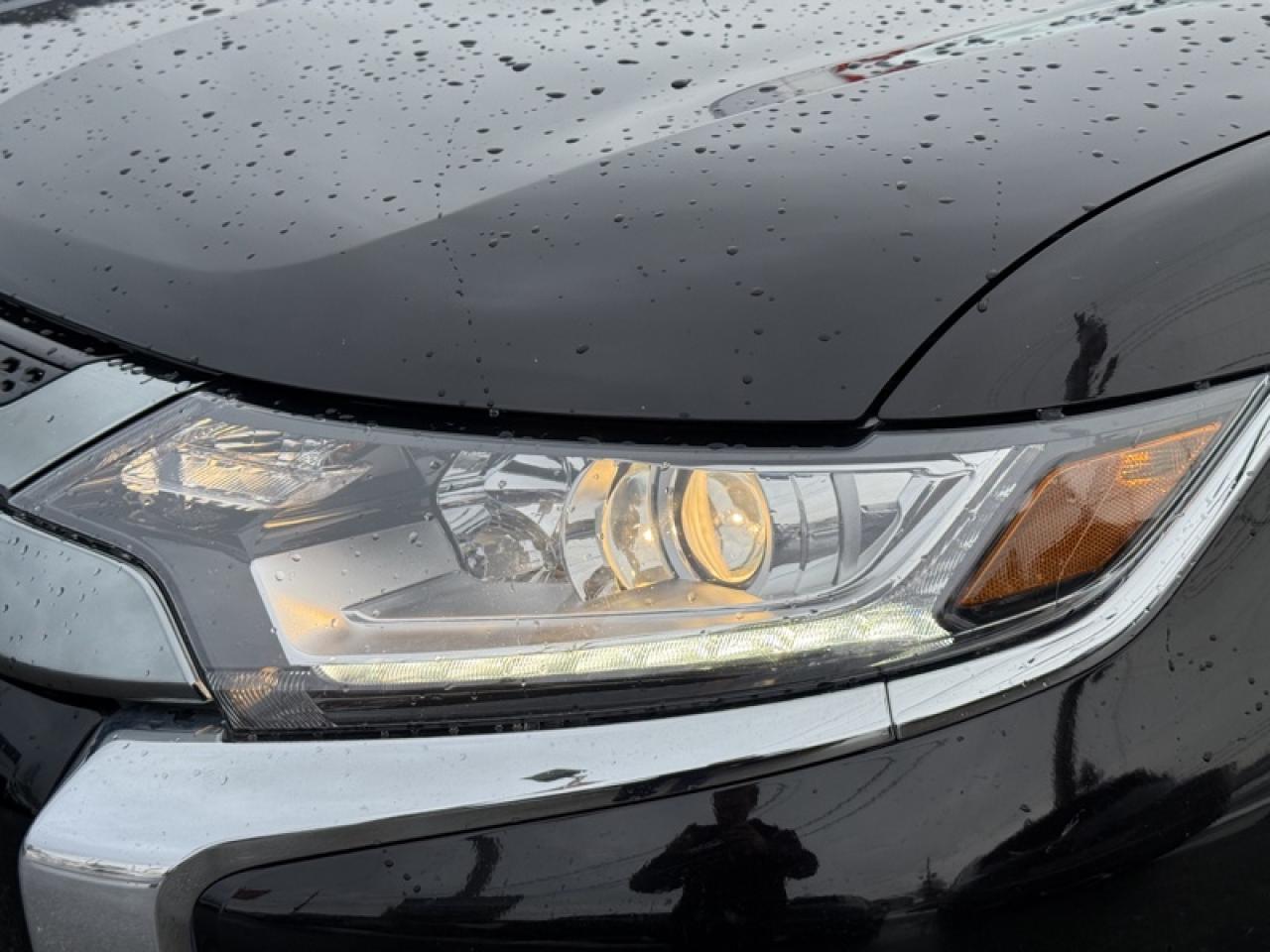 2020 Mitsubishi Outlander Phev SE  - Heated Seats Photo