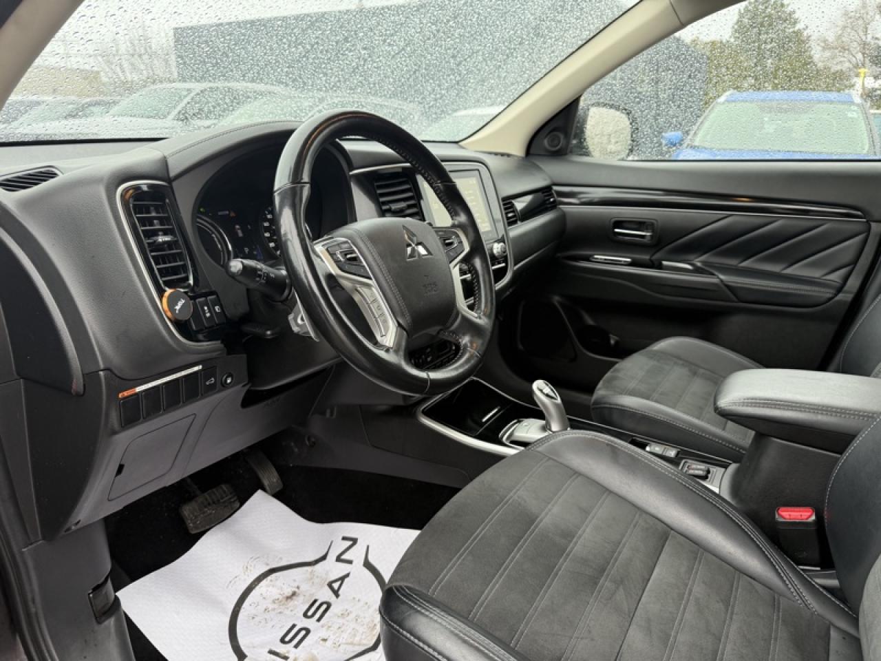 2020 Mitsubishi Outlander Phev SE  - Heated Seats Photo