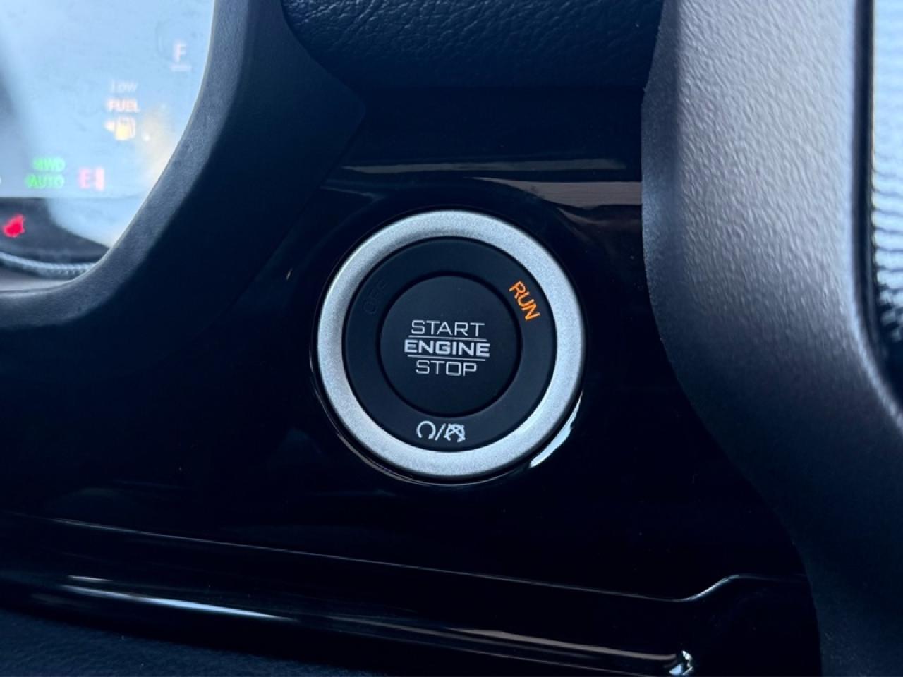 2026 RAM 1500 Sport  - Leather Seats - Night Edition Photo