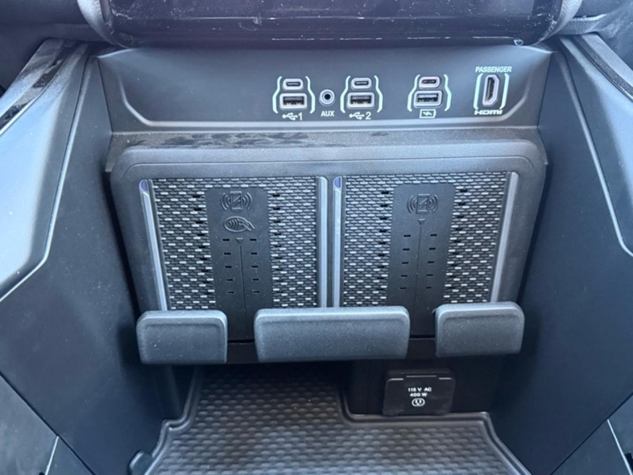 2026 RAM 1500 Sport  - Leather Seats - Night Edition Photo