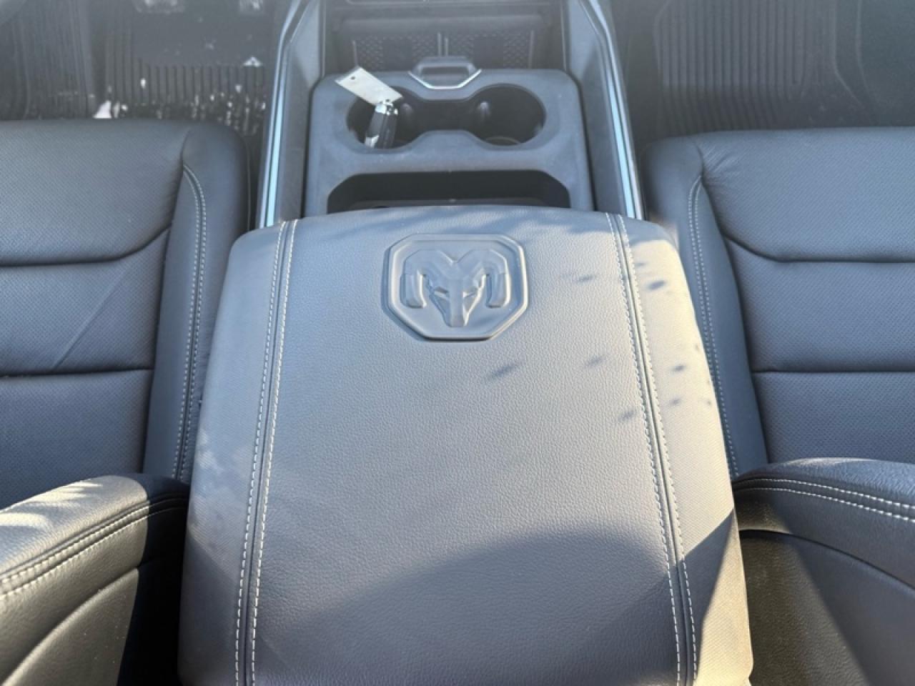 2026 RAM 1500 Sport  - Leather Seats - Night Edition Photo